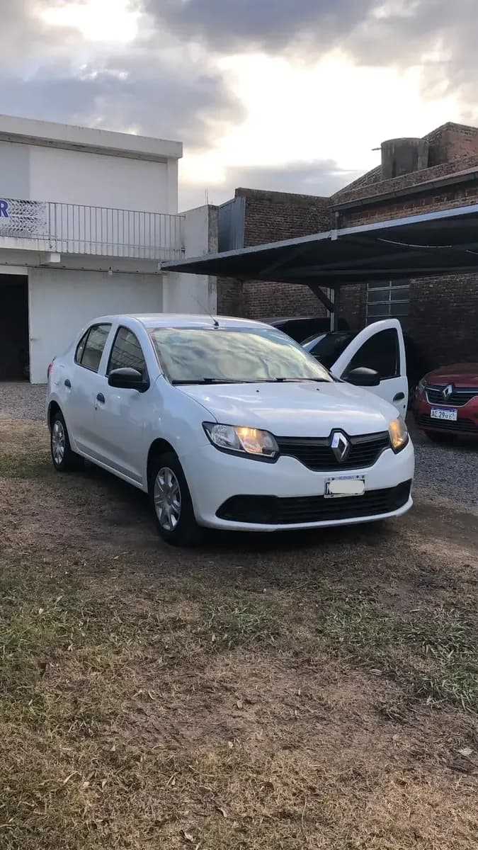 Renault Logan 1.6 Authentique Plus 85cv